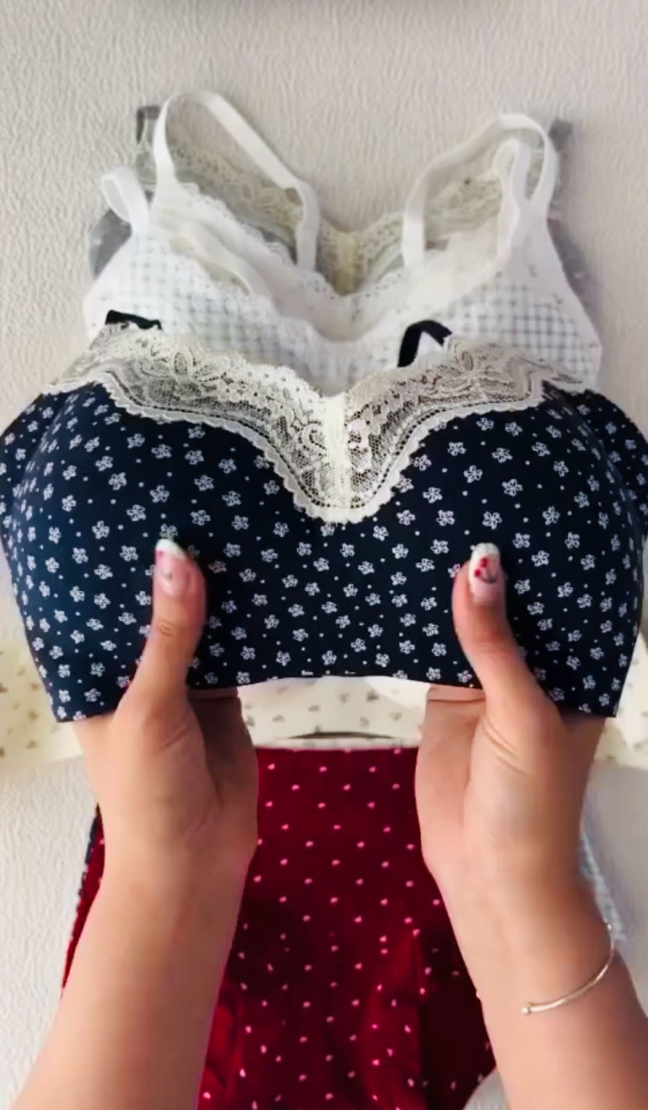 Lace Lingerie Set – Embroidered Bra & Panty | Lingeress